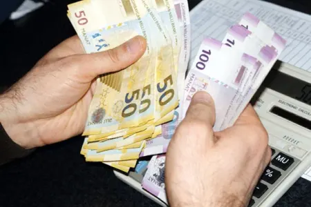 Ötən il vəkillərə 5.5 milyon manat ödəniş edilib - Səbəb