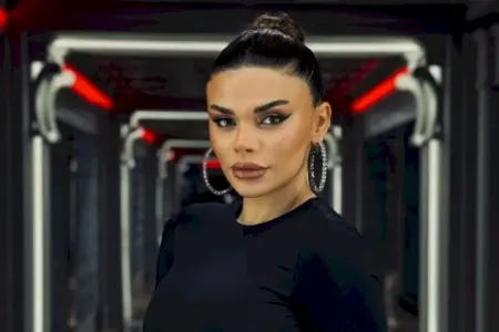 Aysun kişi fanatına görün nə etdi? - VİDEO