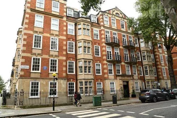 Şahzadə Diananın Çarlzla toyundan əvvəl yaşadığı ev - FOTO