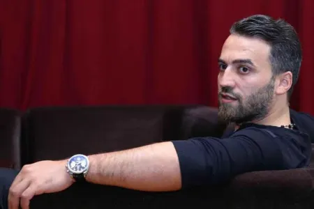 Zamiq konsertöncəsi liftdə qaldı, ayağını sındırıb?