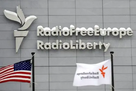 Mask “Azadlıq radiosu” və “Amerikanın səsi”nin bağlanmasını tələb etdi - FOTO