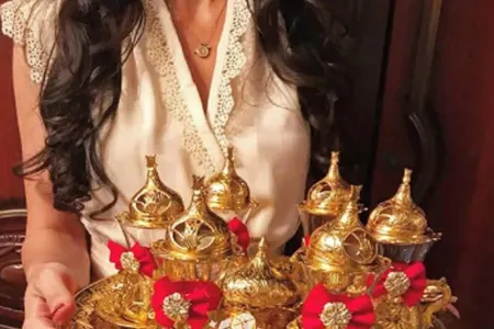 "Sevdiyim oğlana elçi gedəcəm"