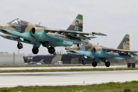 Azərbaycan Su-25-ləri havaya qaldırdı - VİDEO