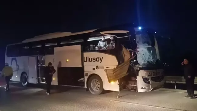 Avtobusla yük maşını toqquşdu: - 6 nəfər...