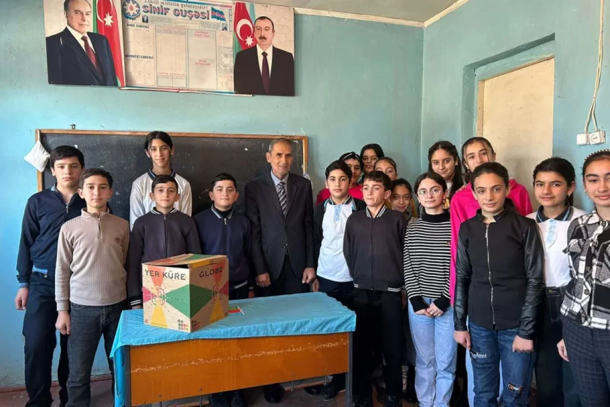Azərbaycanda unikal olay: - müəllim dərsə belə gedir