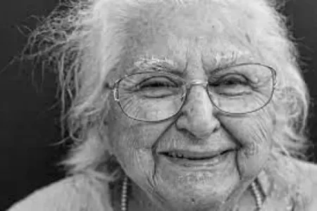 85 yaşlı qadın öləndən 40 dəqiqə sonra dirilib uşaq oldu - ŞOK