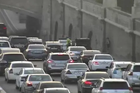 Körpünü söküb, yolu bərbad etdilər: - 20 saniyə 20 dəqiqə oldu