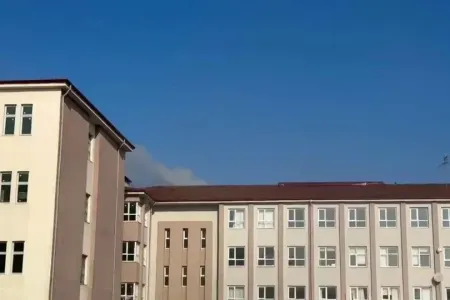 Məktəbdə yanğın: - Şagirdlər...