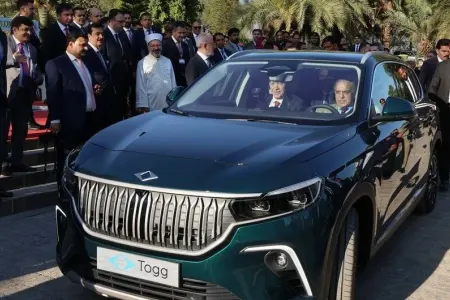 Ərdoğan Pakistanın Baş nazirinə "Togg" hədiyyə etdi