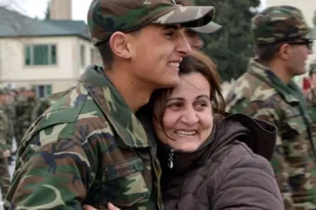 Hərbi hissələrdə görüşə müvəqqəti məhdudiyyət qoyuldu