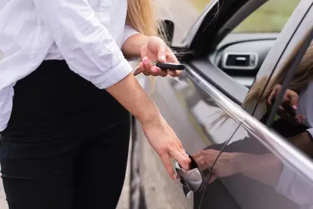 Avtomobili çəndə az yanacaqla sürməyin: - Ciddi problemlər yaranır