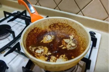 Yanmış tavanı necə təmizləmək olar? - Sürətli və effektiv üsul