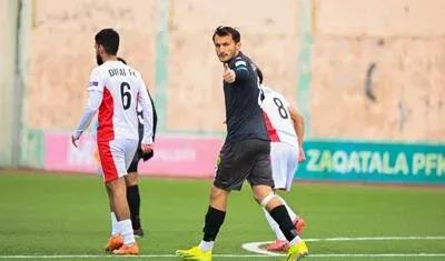 Qurban Qurbanovun qardaşları gəldi, baxdı, getdi - VİDEO+FOTOREPORTAJ