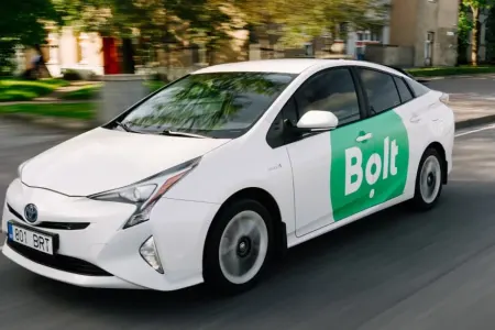 Taksi sürücüsü işləmək istədi, “Bolt” “əməkdaşı”nın - QURBANI OLDU – VİDEO