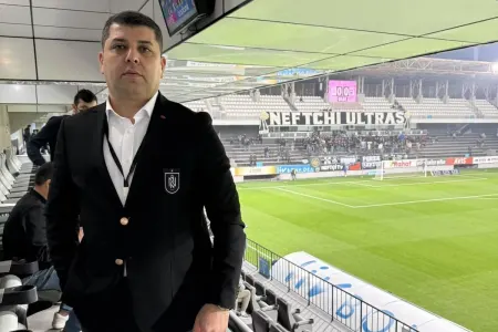 "Neftçi"dəki vəzifəsindən ayrıldı