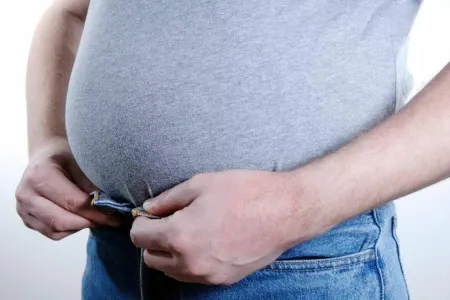 Qarının irəli çıxmasının - gözlənilməz səbəbi