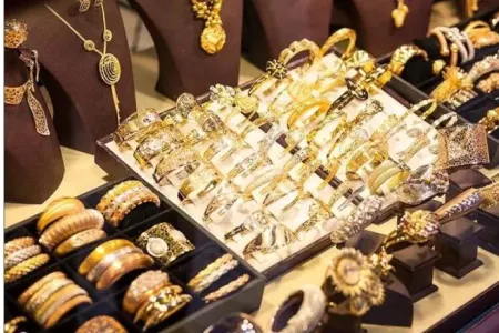 Qızılın qiymətinin kəskin artmasının səbəbi nədir? — - AÇIQLAMA