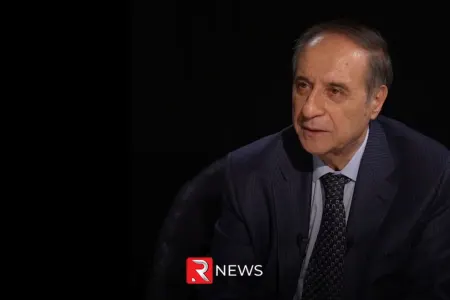 Bu qədər "1 nömrə" həkim varsa, niyə xəstə əlindən yer yoxdur? - VİDEO