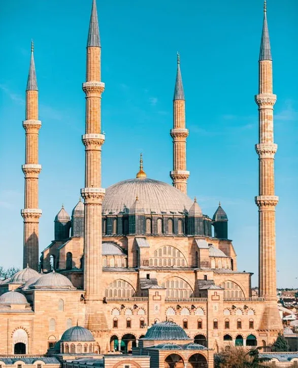 Turistlərin heyran qaldığı - Səlimiyyə məscidi