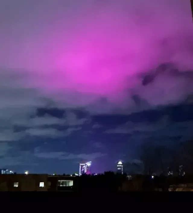 İstanbul çəhrayı buludlara qərq oldu - FOTO