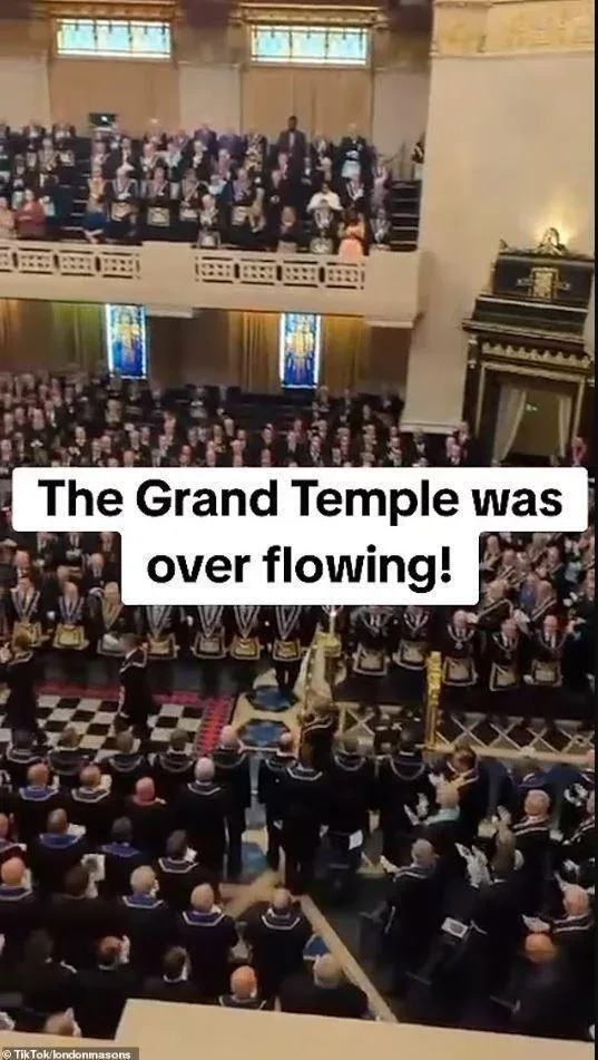 Sirr pərdəsi altında saxlanılan mason mərasimlərinin görüntüləri - ÜZƏ ÇIXDI - FOTO