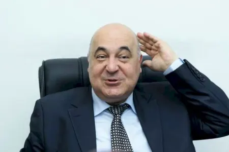 “Rus, fransız, türk dilində təhsil bağlansın! - Axmaqlığın da bir dərəcəsi olmalıdır…”