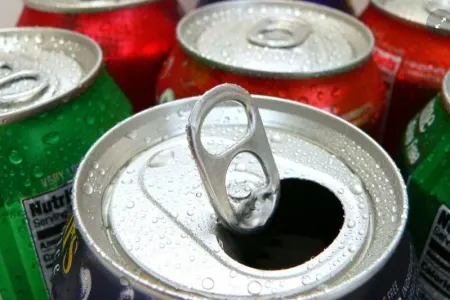 Qazlı içkilərdəki təhlükəli maddə: - Damarlarda iltihaba səbəb olur