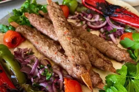 Kababda donuz əti - TAPILDI