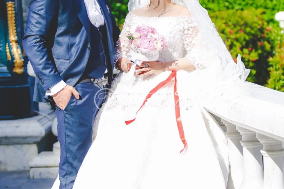 Gəlin toydan əvvəl - QAÇDI