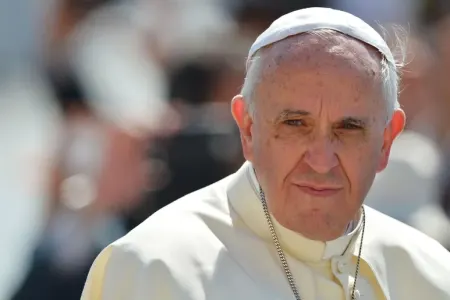 Papa taxtdan imtina edir?