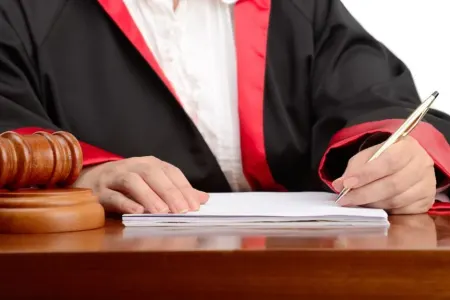 Rusiya bayrağı ilə güləşən idmançı cəzalanacaq?