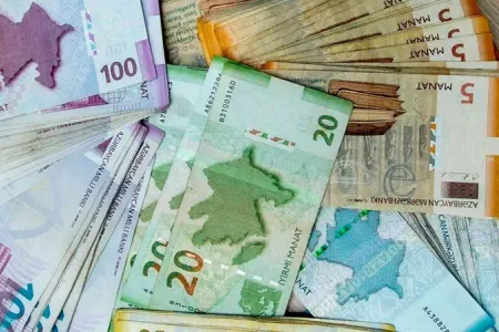 Kağız pullar yığışdırılacaq? - Açıqlama