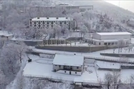 Ağ örpəyə bürünmüş Laçının dron - FOTOLARI
