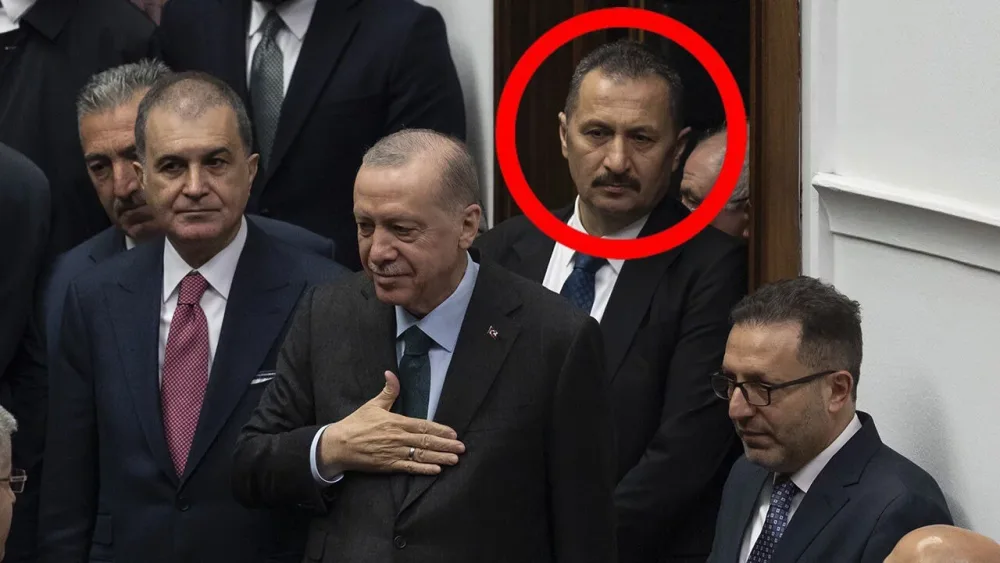 Serbiya Prezidenti bərbərini Ərdoğanın cangüdəninə bənzətdi - – VİDEO