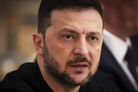 Zelenski prezident vəzifəsini tərk edəcək - Şərtini açıqladı