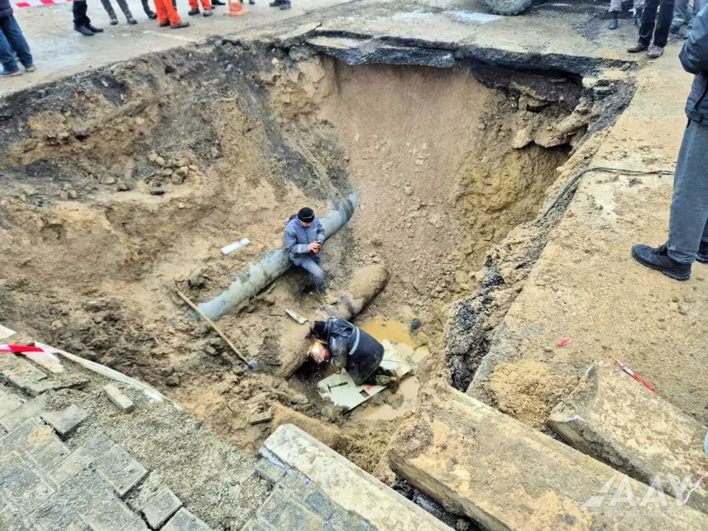 Çökən yolla bağlı rəsmi açıqlama - FOTOLAR