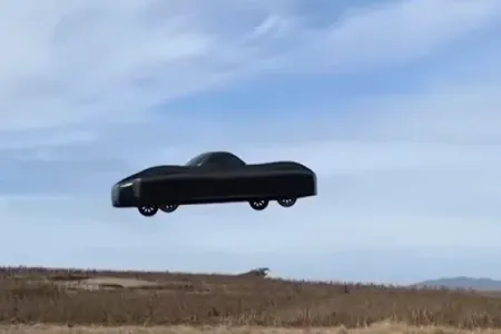 Uçan avtomobillər - REAL OLUR