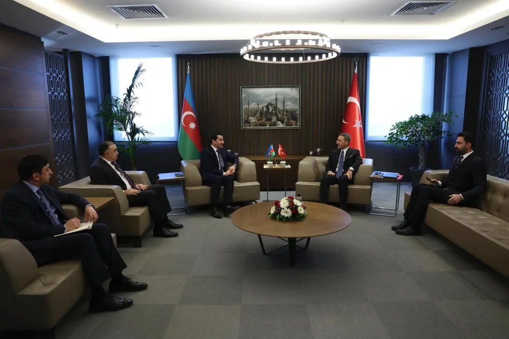 Hikmət Hacıyev Fahrettin Altunla müzakirələr apardı - FOTO