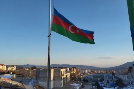Xankəndi, Xocalı və Ağdərədə bayraqlar yarıya qədər ENDİRİLDİ - FOTO