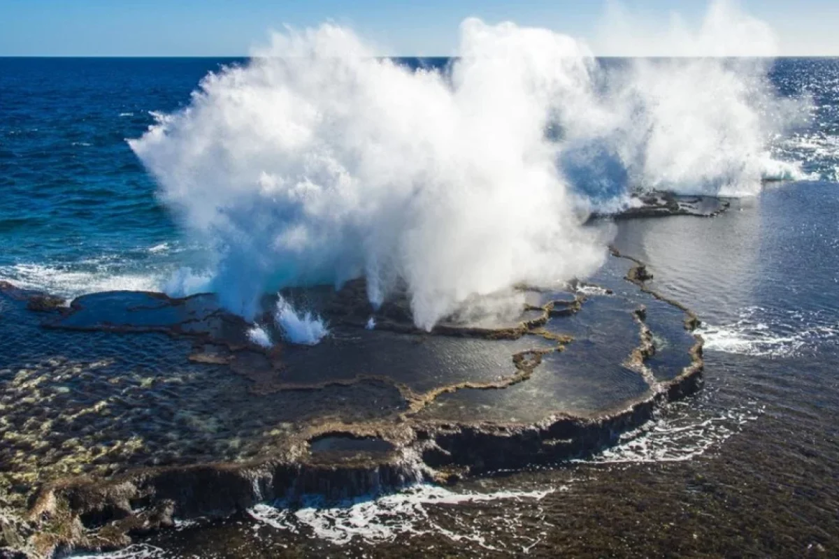 Krallıqda güclü zəlzələ baş verdi