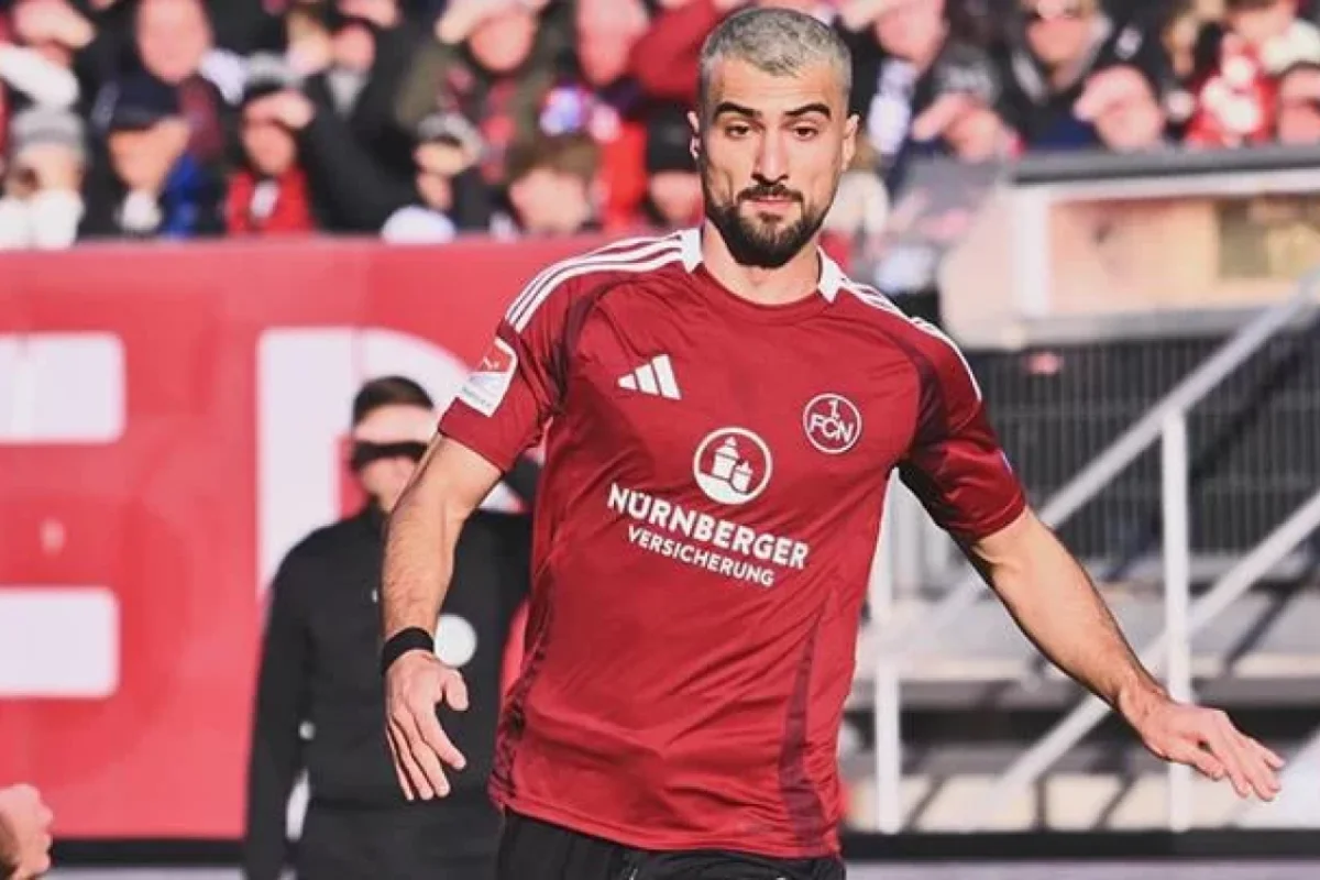 Mahir Emreli bu kluba keçə bilər