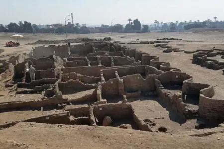 Fironların yüksəliş və süqutuna şahid olmuş məkan - "İtirilmiş qızıl şəhəri" tapıldı