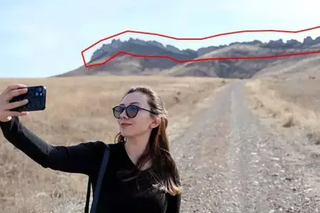 Görənlər heyrətlənir: - Bu daş divarlar insan əməyinin işi deyil