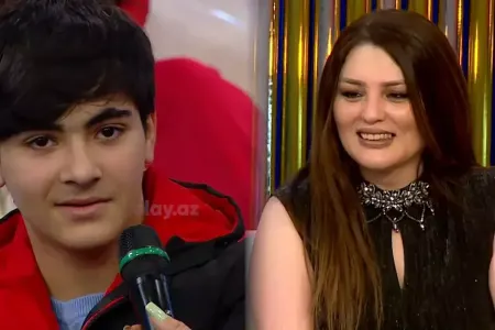 Səidə ilk dəfə oğulluğunu efirə çıxartdı - VİDEO