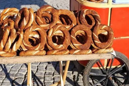 Dünyanın ən təhlükəli qidaları - Siyahıda simit də var...