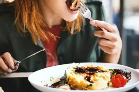 Sürətli yeməyin bu zərərləri var imiş