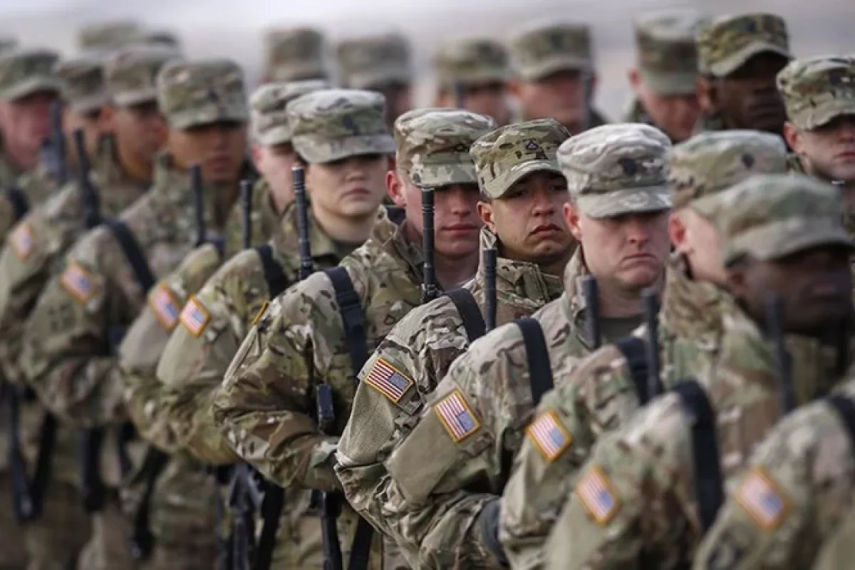 Avropanı sarsıdan QƏRAR: 30 min hərbçi ərazidən ÇIXARILIR