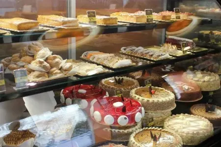 Azərbaycanda 6 nəfər tortdan zəhərləndi - YENİLƏNDİ