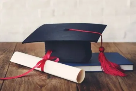 Təhsilə pul yatırmağın qaranlıq tərəfi – - Gənclər harada səhv edir?