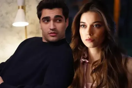 Afra Saraçoğlunun yeni SEVGİLİSİ görün - kim imiş